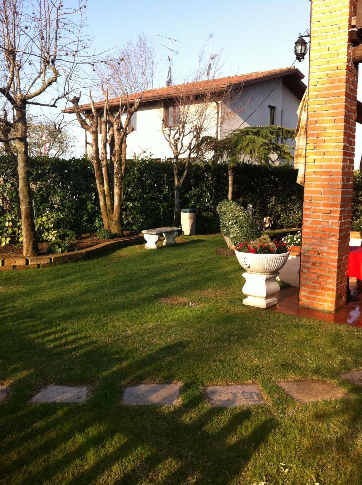 Manuela Le Quattro Coppe Hotel Desenzano del Garda Kültér fotó
