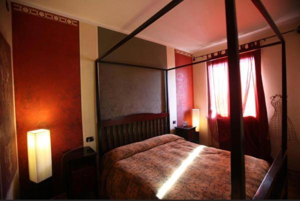 Manuela Le Quattro Coppe Hotel Desenzano del Garda Kültér fotó