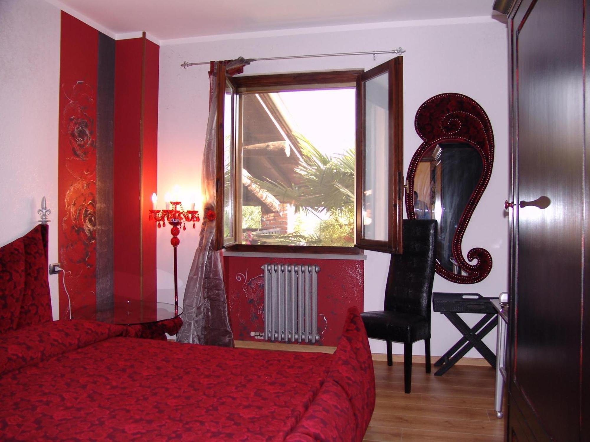 Manuela Le Quattro Coppe Hotel Desenzano del Garda Kültér fotó